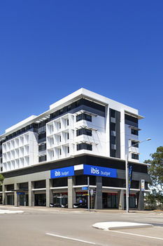 Ibis Budget Sydney Olympic Park - Flights 4