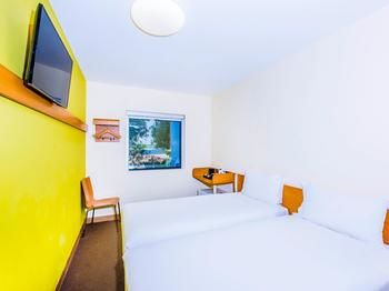 Ibis Budget Sydney Olympic Park - Flights 33