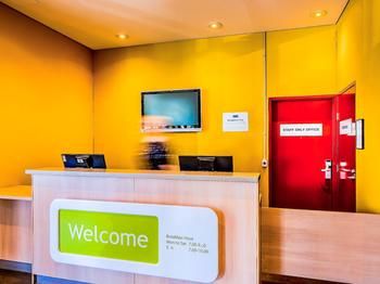 Ibis Budget Sydney Olympic Park - Flights 38