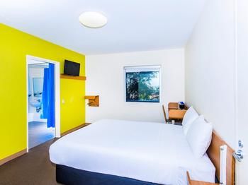Ibis Budget Sydney Olympic Park - Flights 46