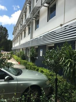 Ibis Budget Gosford - Flights 12