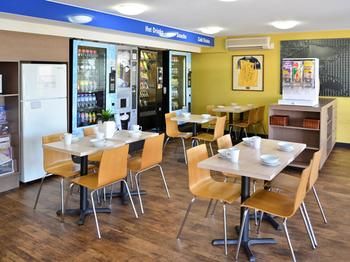Ibis Budget Gosford - Flights 33
