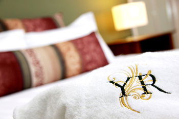 Yabbaloumba Retreat - Flights 14