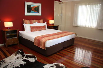 Yabbaloumba Retreat - Flights 19