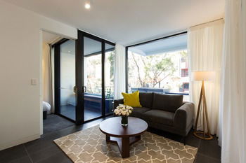 Apartment Hotel East Central - Flights 38