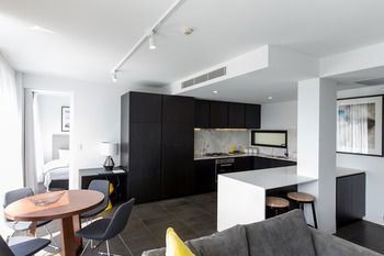 Apartment Hotel East Central - Flights 41