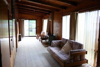A Settler's Cottage - Flights 0