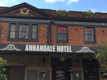 Annandale Hotel - Flights 2