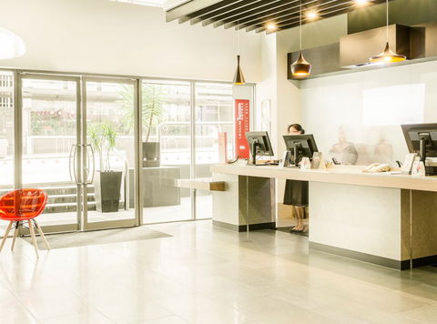Ibis Brisbane - Flights 2