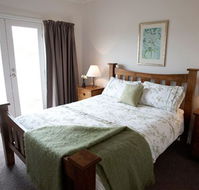 Strath Valley View Bed and Breakfast - Flights