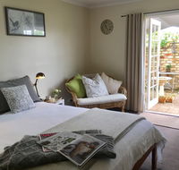 Aggies Bed and Breakfast - Flights