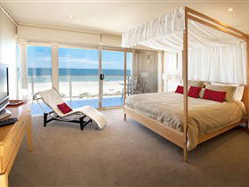 Adelaide Luxury Beach House - Flights 1