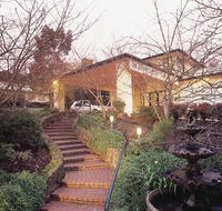 Eltham Gateway Hotel and Conference Centre - Flights