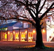 Lindenwarrah Hotel  Restaurant - Flights
