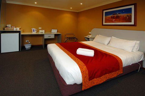 Victoria Hotel - Flights 2