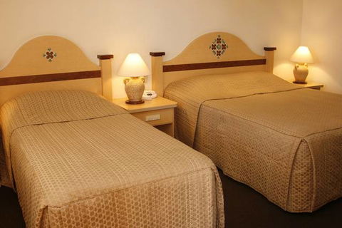 Villa Mirasol Boutique Motel - Flights 1