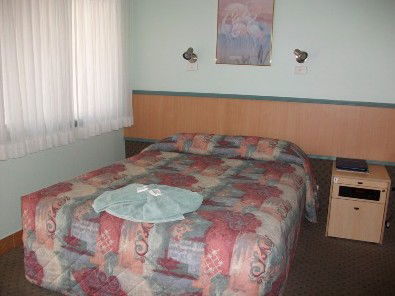 Alkira Motel - Flights 2