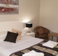 Country Leisure Motor Inn - Flights