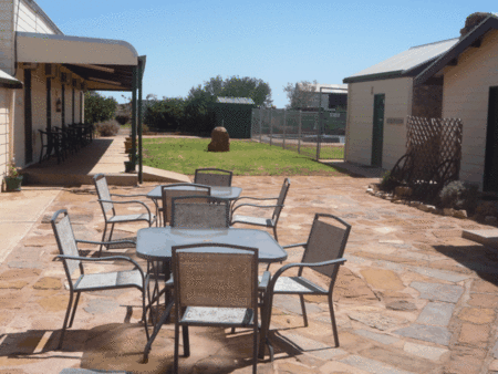 Nuttbush Retreat Caravan Park - Flights