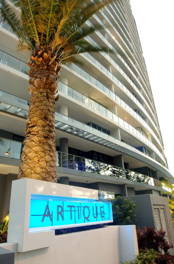 Artique Resort - Flights 5
