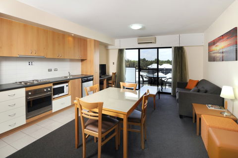 Assured Ascot Quays Apartment Hotel - Flights 2