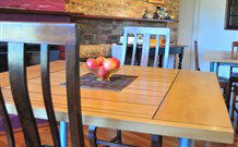 Yallambee Bed And Breakfast - Flights 1
