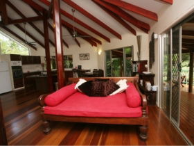 Daintree Secrets Waterfall Sanctuary - Flights 0
