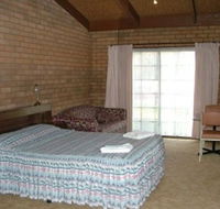 Bakery Park Motor Inn - Flights
