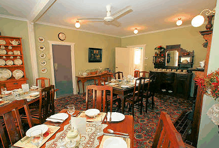 Ashton Gate Guest House - Flights 1