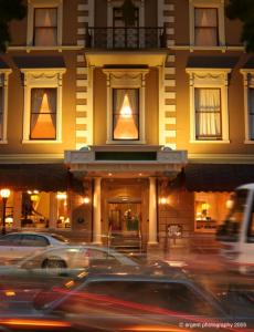 Hadley's Orient Hotel - Flights 0