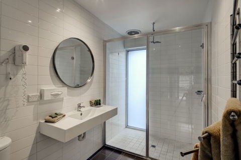 Ashmont Motor Inn And Apartments - Flights 2
