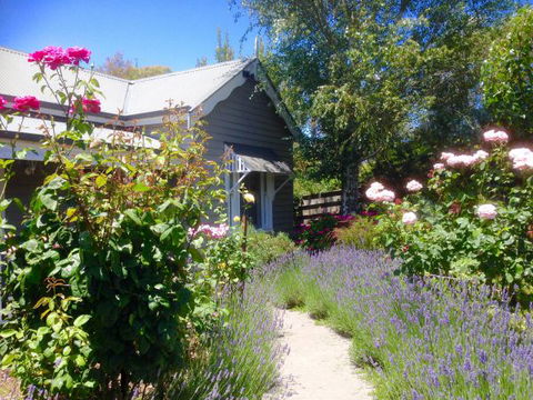 Valley View Cottage - Flights 0
