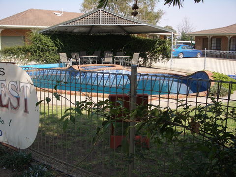 Arcadia Motor Inn - Flights 1