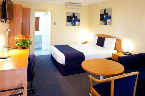 Karinga Motel, SureStay Hotel By Best Western - Flights 2