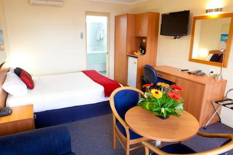 Karinga Motel, SureStay Hotel By Best Western - Flights 5