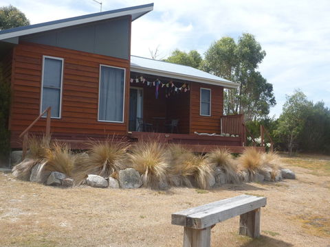 Yakkalla Holiday Cottage - Flights 0