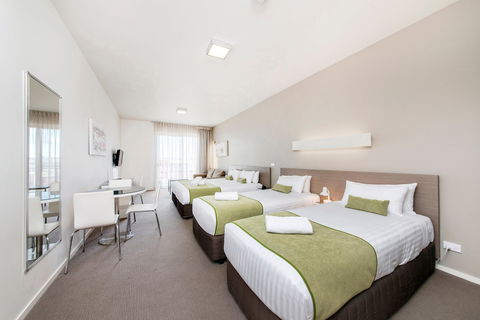 Abode Gungahlin - Flights 2