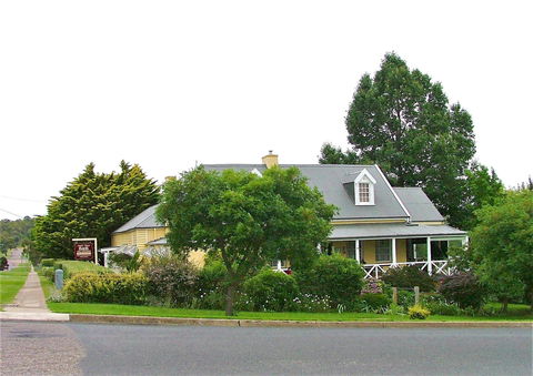 Anglea House Bed And Breakfast - Flights 0