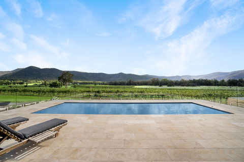 Arenridge - Broke Hunter Valley - Flights 2