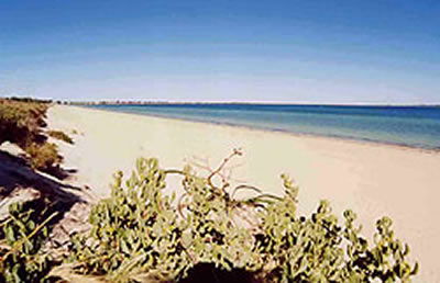 A Beachfront Villa Rockingham - Flights 1