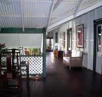 McAlpine House - Flights