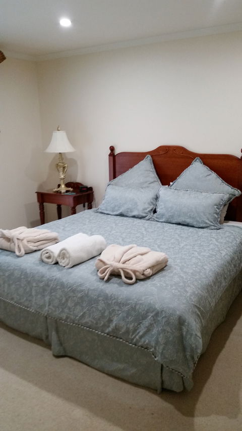 Carolynnes Cottages - Blue Wren Cottage - Flights 0