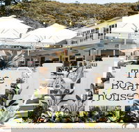 The Boathouse Hotel Patonga - Flights