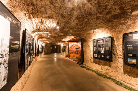 Umoona Opal Mine And Museum - Flights 0