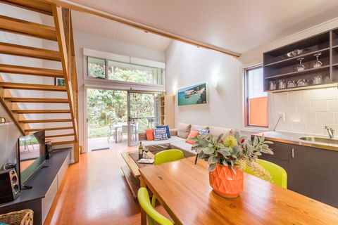 Allure Stradbroke Resort - Flights 2