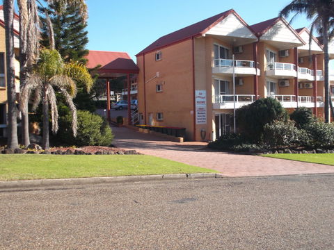 Ulladulla Harbour Motel,  Another Sinclair's Property - Flights 0