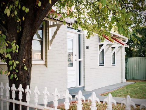 Gipps Street Cottage - Open - Flights 1