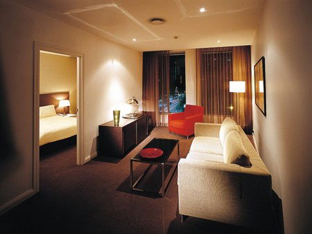 Adina Apartment Hotel Sydney, Central - Flights 2