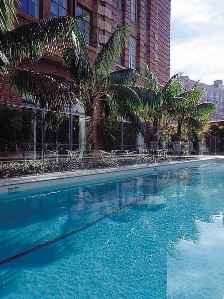 Adina Apartment Hotel Sydney, Central - Flights 4