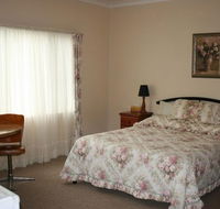 Woodridge Park Country Retreat - Flights